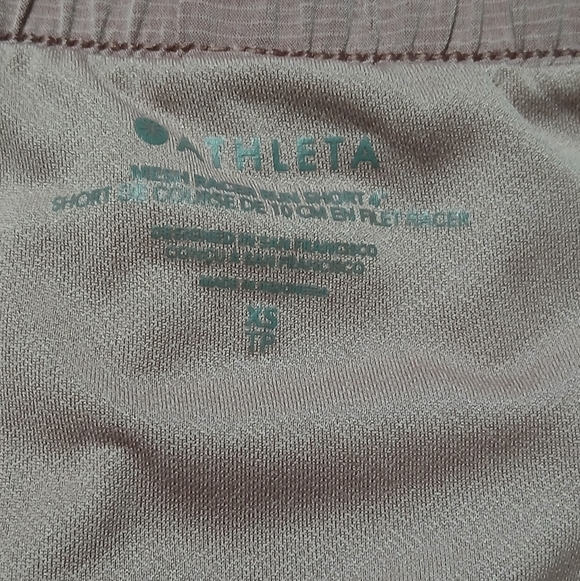 Athleta Women's Mauve Shorts - Picture 9 of 9